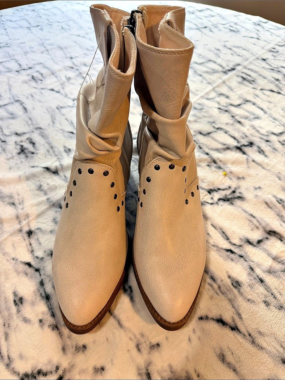 Blowfish Studded Western Ankle Boots Tan US 8.